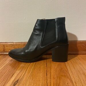 Nisolo Black Ankle Boots